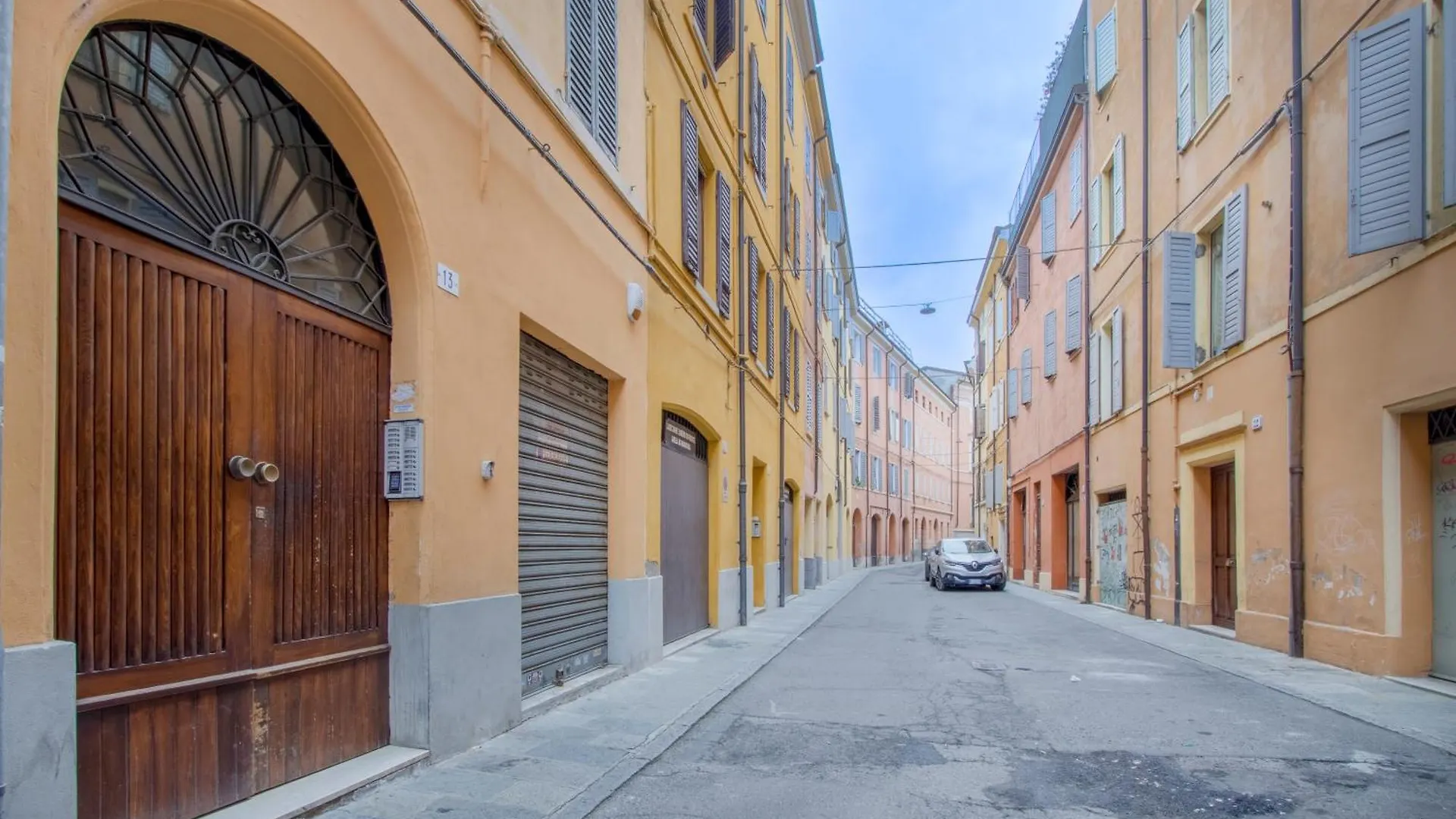 City Center Piazza Pomposa Suite Modène Appartement